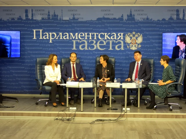 В «Парламентской газете» прошла пресс-конференция, посвященная III Всероссийскому диктанту по энергосбережению в сфере ЖКХ «Е-Диктант»