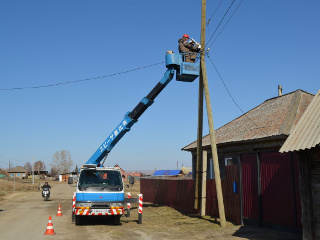 В селах Хакасии продолжают устанавливать уличные фонари