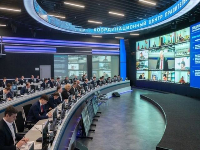 Андрей Белоусов провёл стратегическую сессию по развитию электротранспорта в России