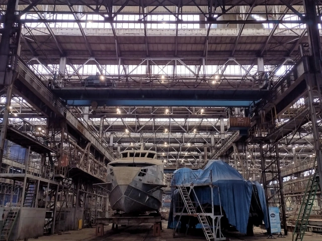 Адреса энергосбережения. На Хабаровском судостроительном заводе (входит в ОСК) модернизировали осветительное оборудование